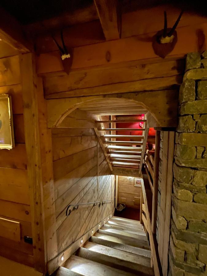 Relais Du Chateau Blanc La Thuile Exterior photo